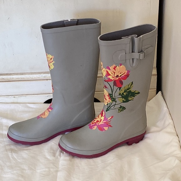 Rain Boots Size 9 - Picture 2 of 6